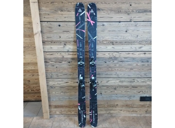 Fischer NIGHTSTICK 97 + TOUR CLASSIC FREE BRAKE 105 + pásy 25/26