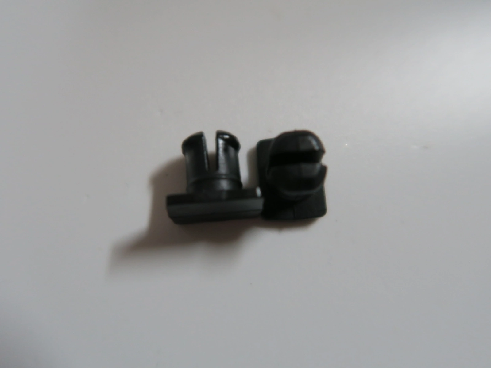 Fischer fixátor přezky lyžáků Travers (ks)