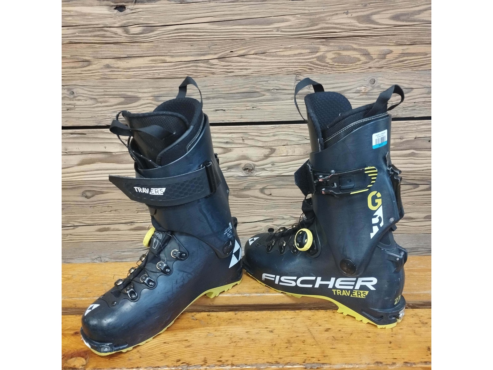 Fischer TRAVERS GR 22/23