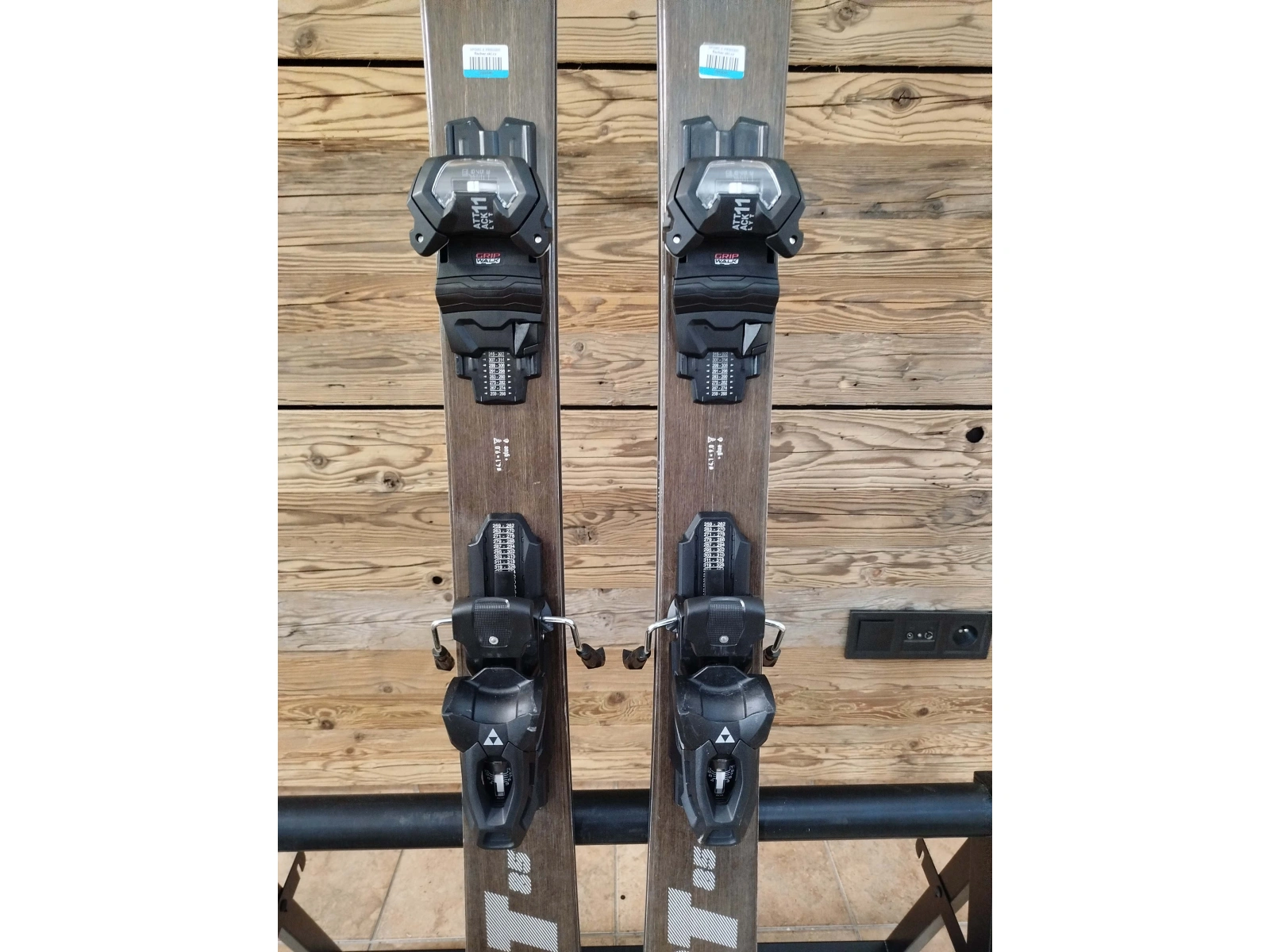 Fischer THE CURV GT 85 + ATTACK LYT 11 24/25