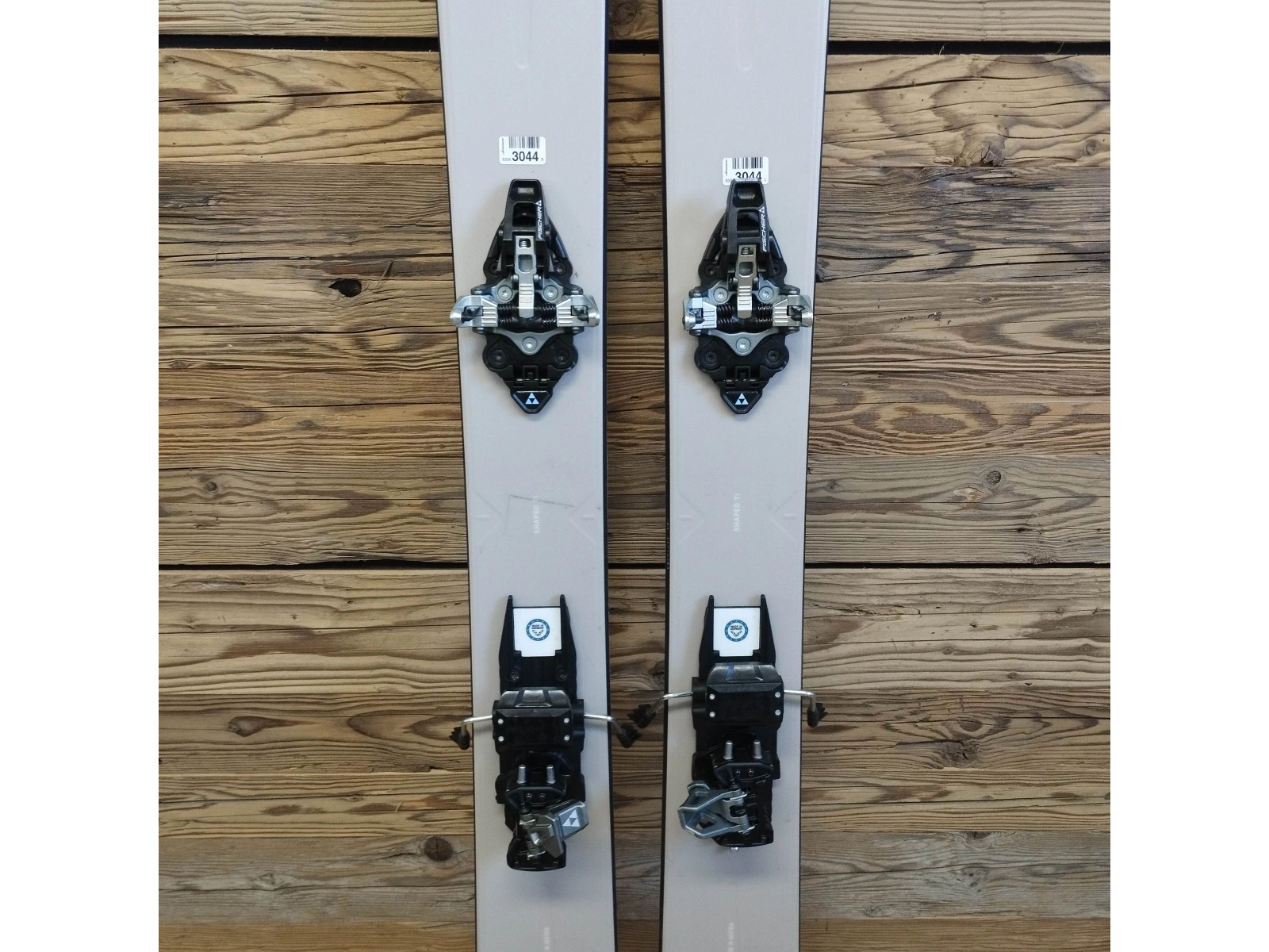Fischer RANGER 102 + TOUR CLASSIC FREE BRAKE + pásy 24/25