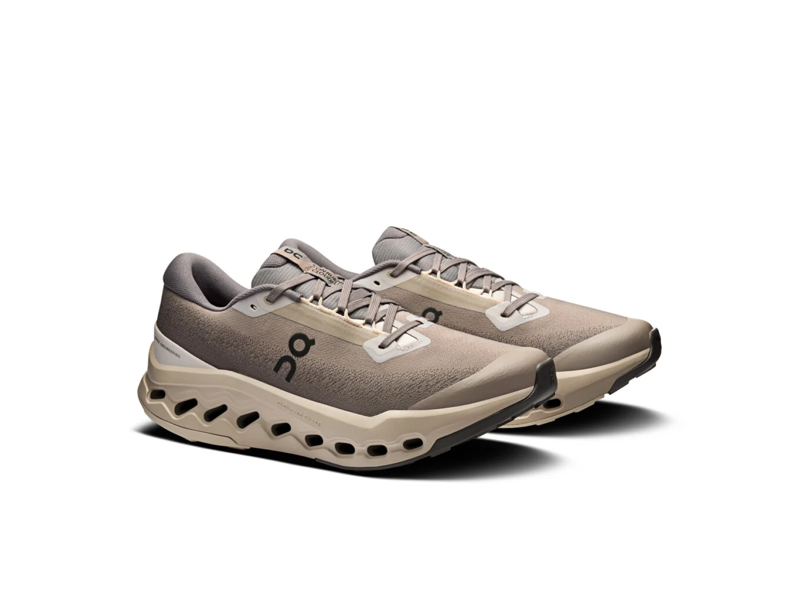 On Cloudsurfer Trail 2 Cinder/Desert
