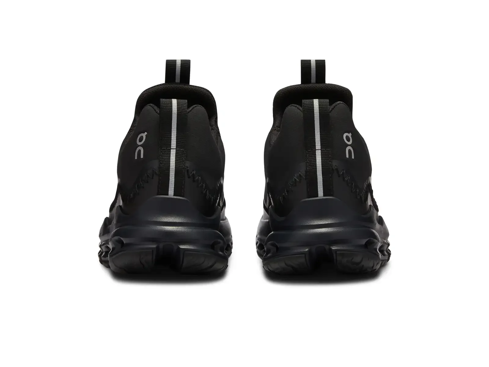 On Cloudaway All Black