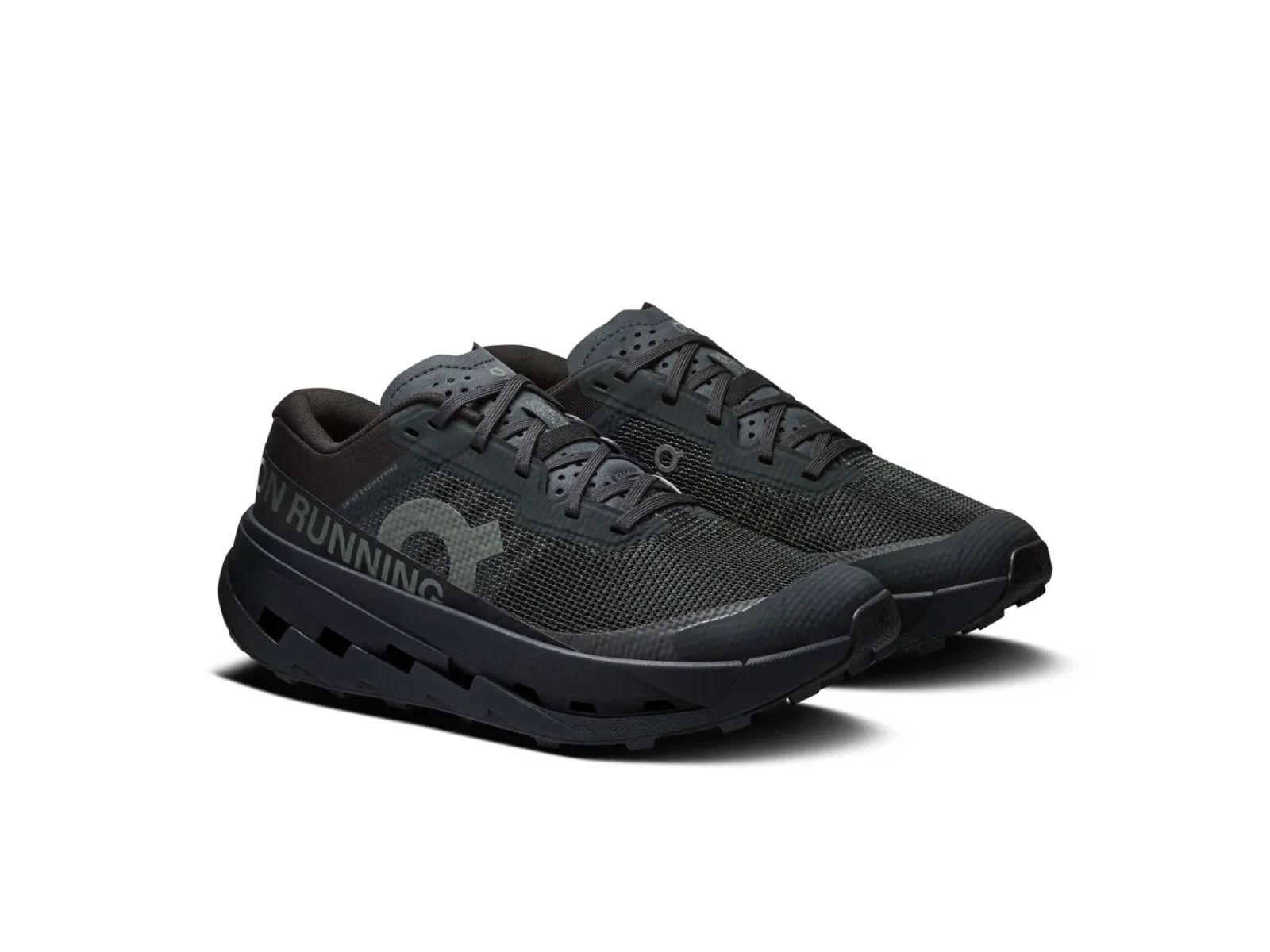 On Cloudultra 3 Black/Black