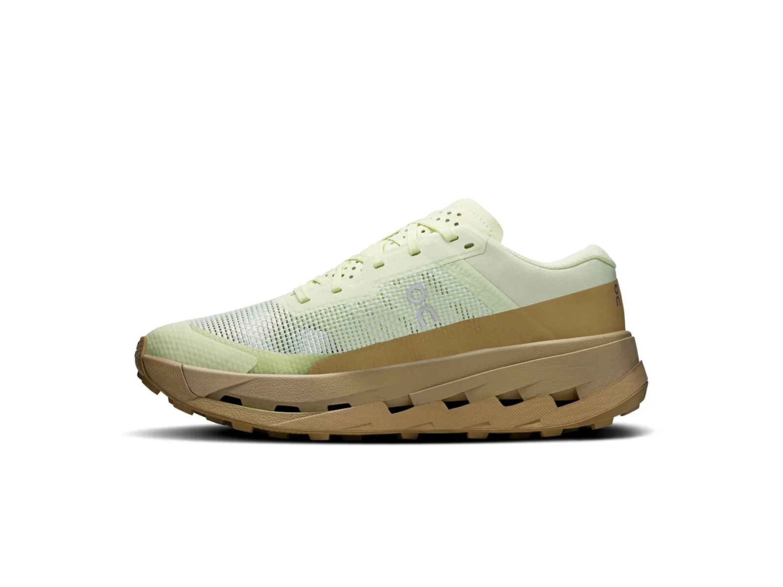 On Cloudultra 3 Linen/Safari Women