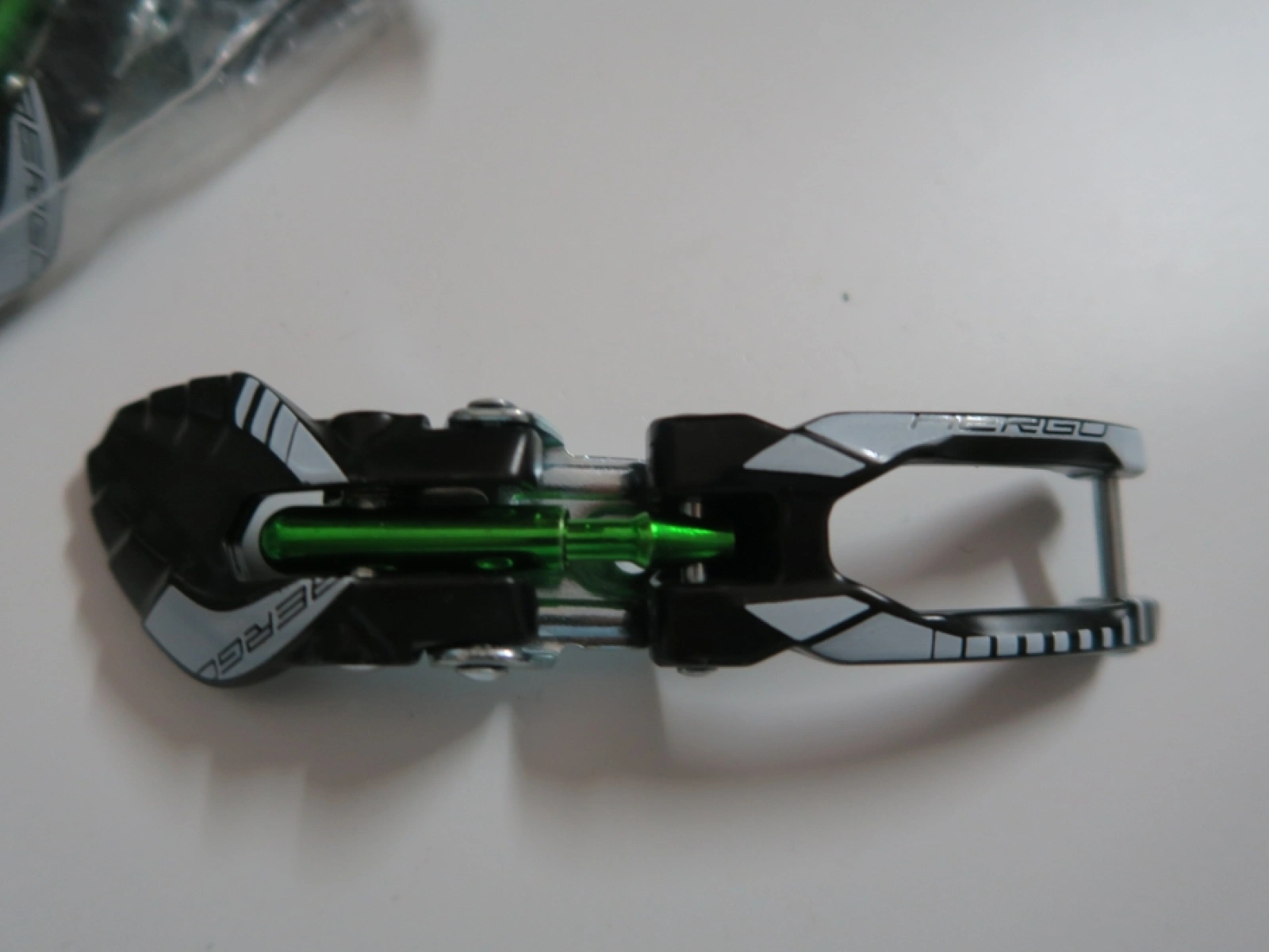 Fischer náhradní přezka lyžáků (pravá)