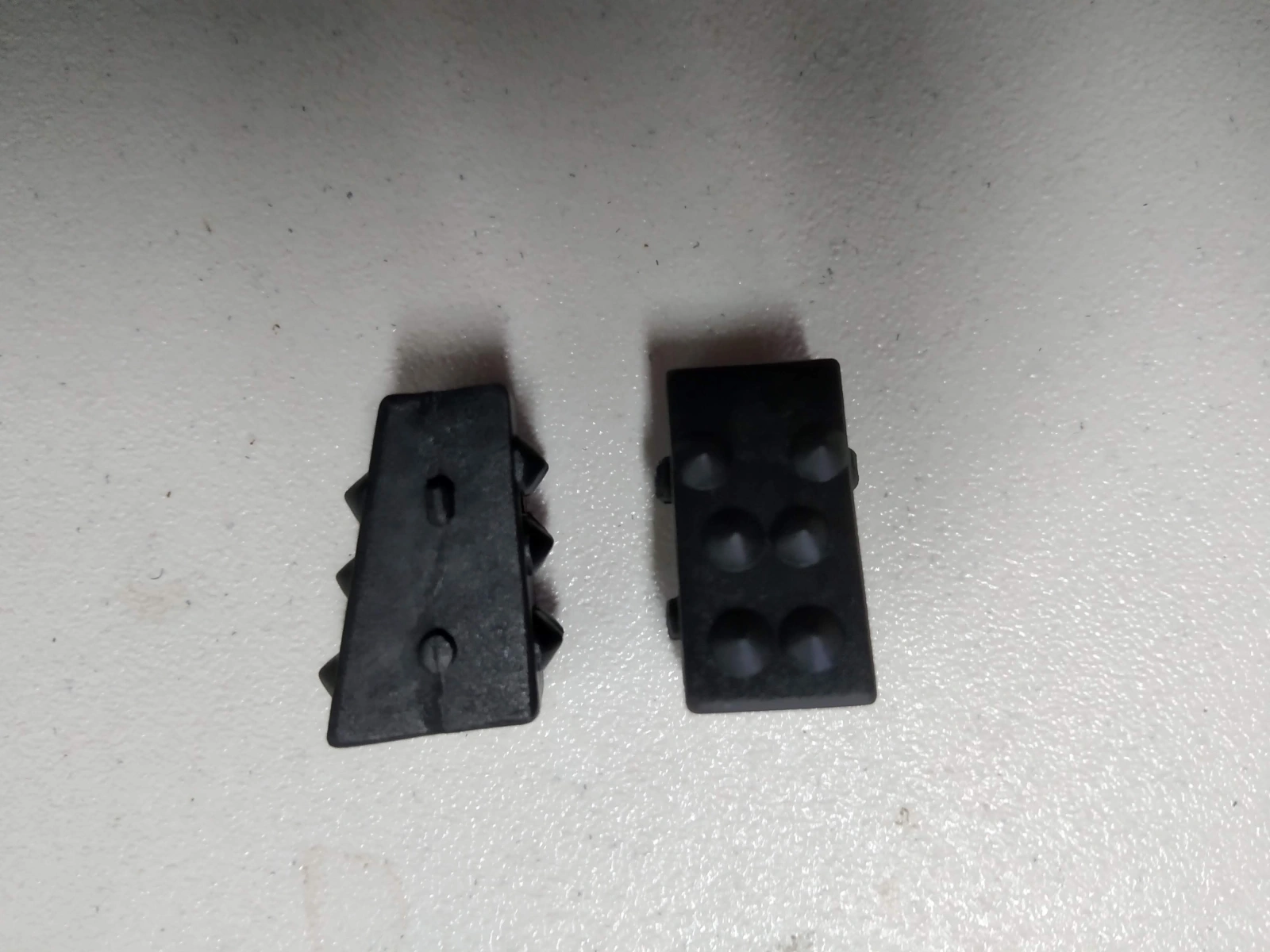 Klínky k poutkám Fischer STANDARD